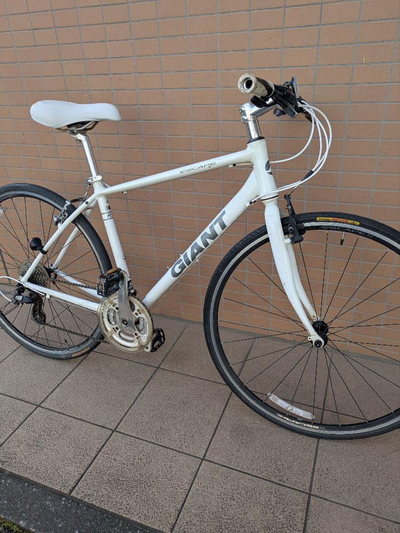 【近隣配送無料！】GIANT Escape 3 クロスバイク ホワイト