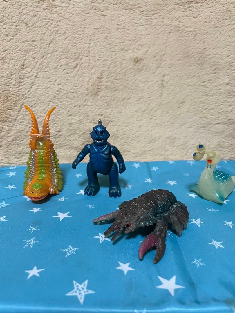 怪獣フィギュア 26体セット