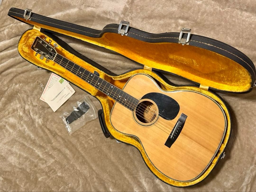 Morris F-20 モーリス アコースティックギター ハードケース付き