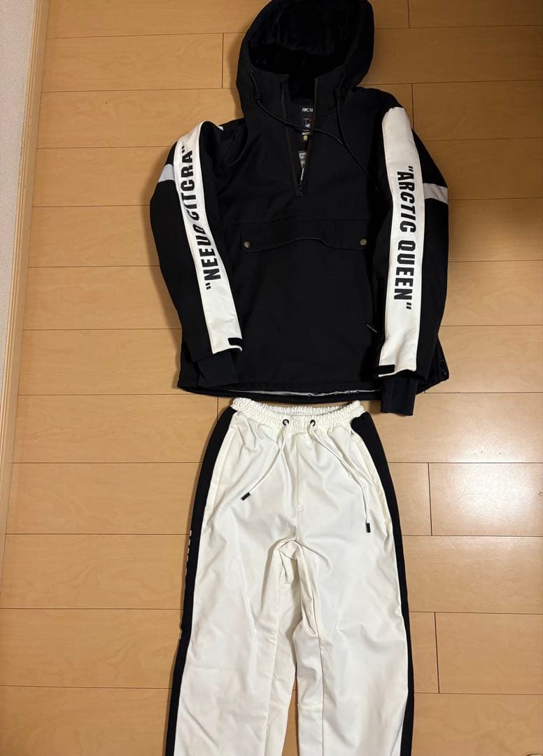 スノーボードウェアセット 黒/白 Arctic Queen