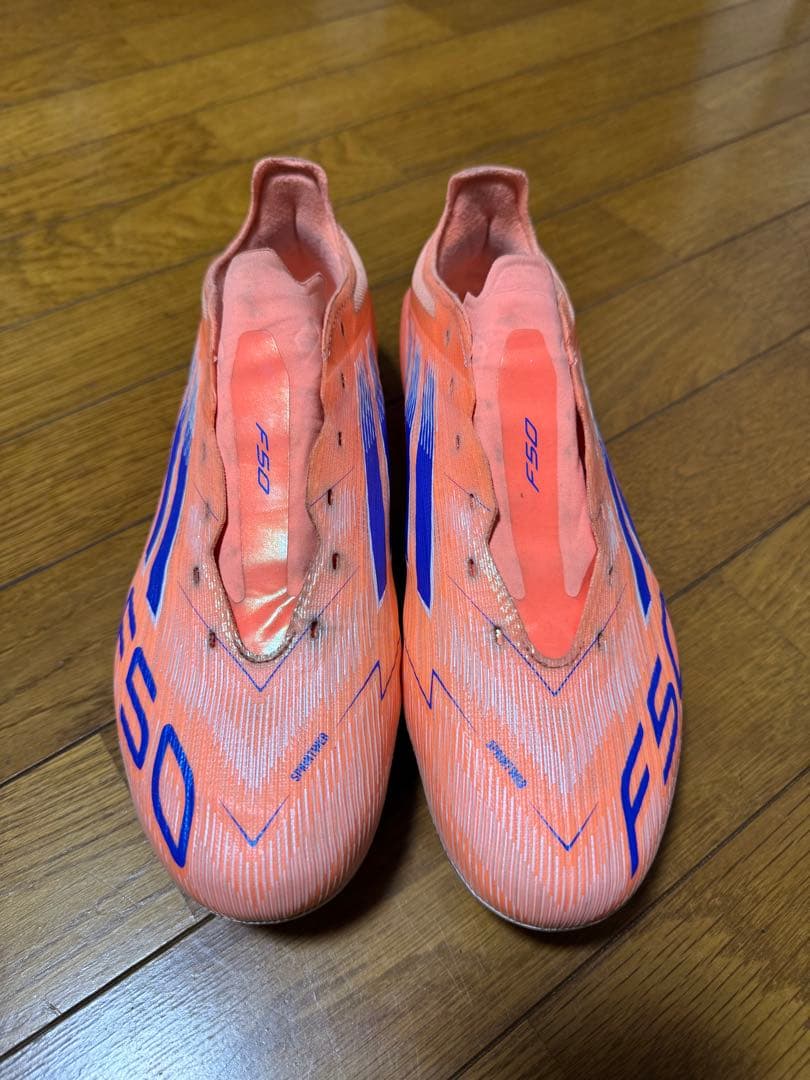 adidas F50 サッカースパイク