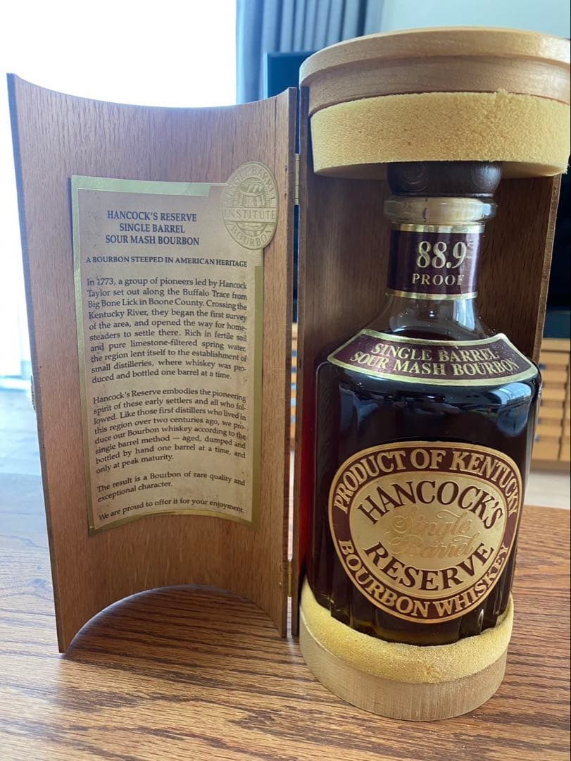 新品箱付ハンコックリザーブシングルバレル 750ml 44.5%バーボン