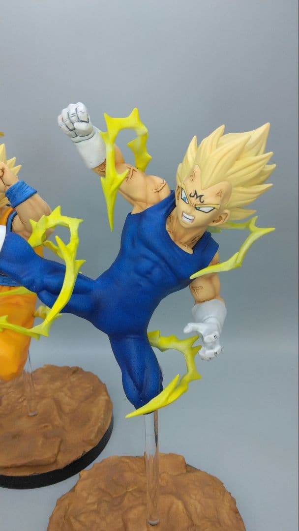 ドラゴンボールフィギュア　孫悟空　ベジータ　リペイント