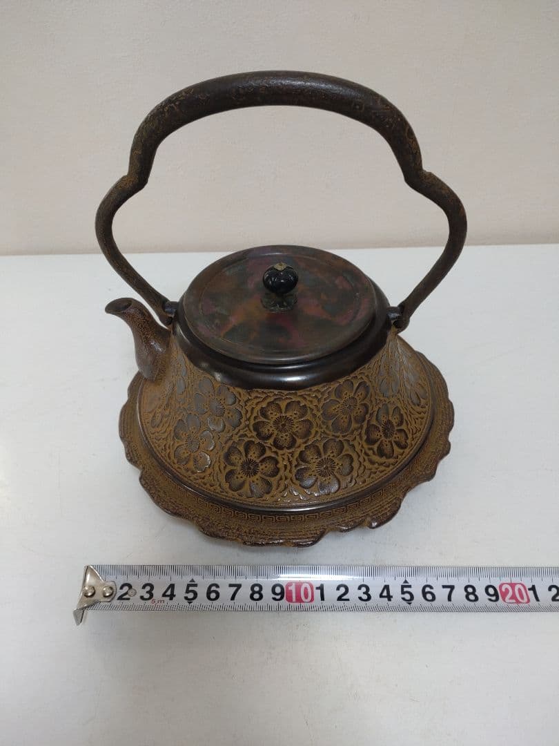 鉄瓶 龍盛堂 桜紋鉄瓶 栞 茶道具 煎茶道具