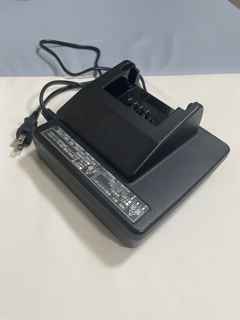 Panasonic(パナソニック)充電器 電動自転車バッテリー用NKJ075Z2