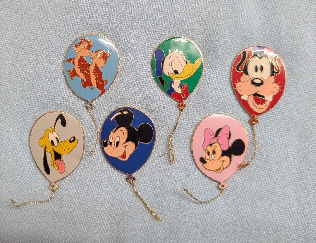 WDWキャスト限定バルーンピンバッチ