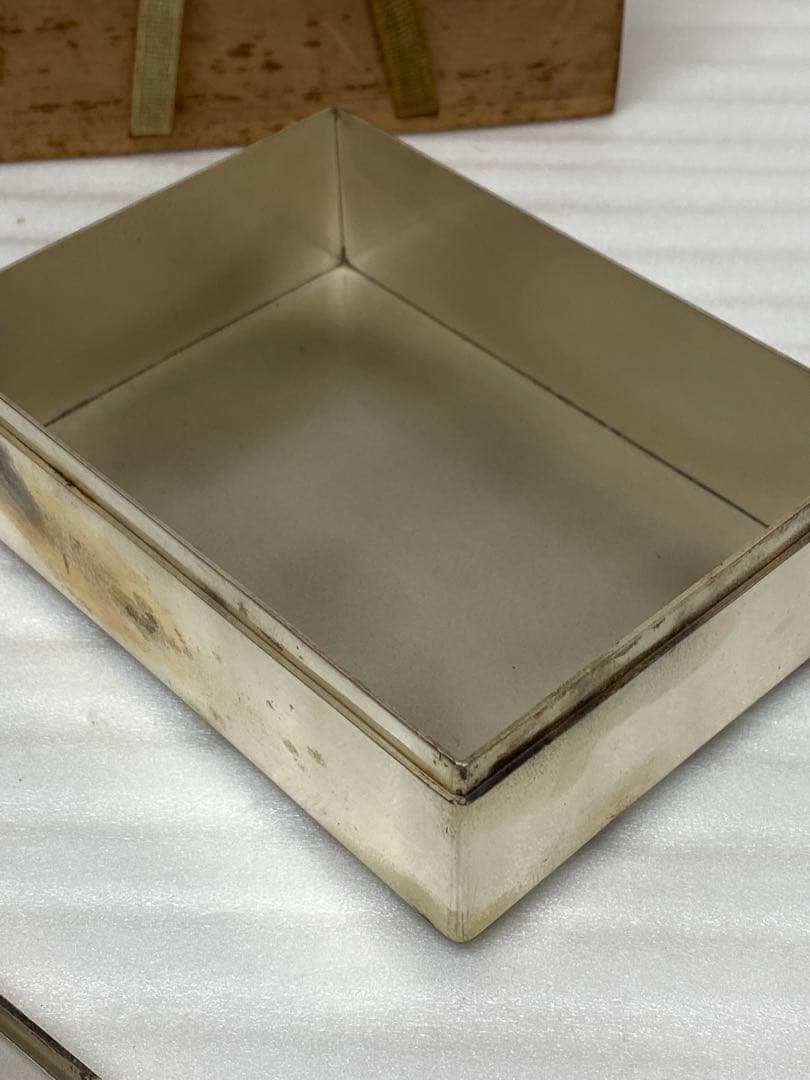 3-3283 小箱・小道具箱　金属工芸品