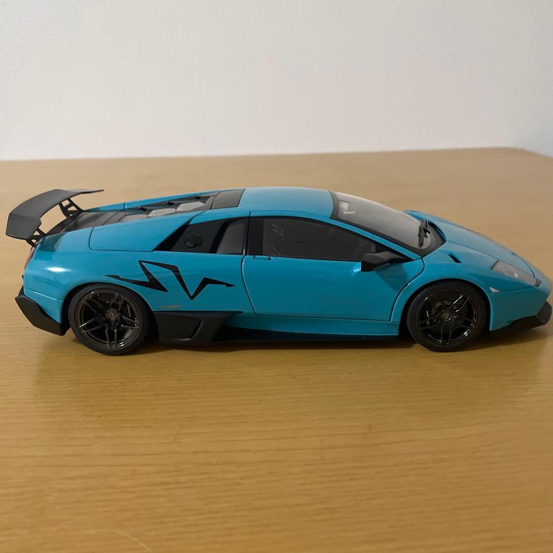 オートアート1/18ランボルギーニ　ムルシエラゴ　LP670-4SV