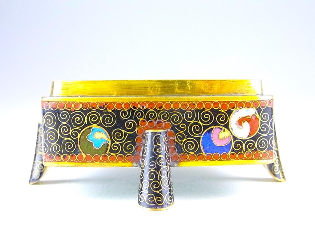 【 E456 】 美しき超名品　明治期尾張七宝上手作　黄銅線鳳凰文脚付き小物入れ