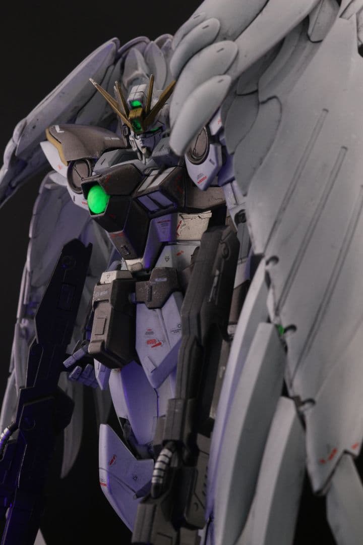 MGウイングガンダムゼロEW塗装済み　完成品