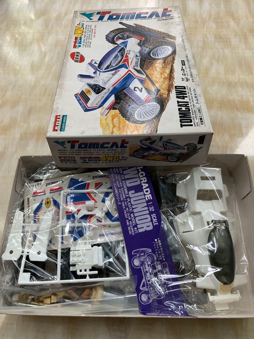 ARII 可変翼ミニ4WD 1/32 ①トムキャト②タイソニック　ミニ四駆
