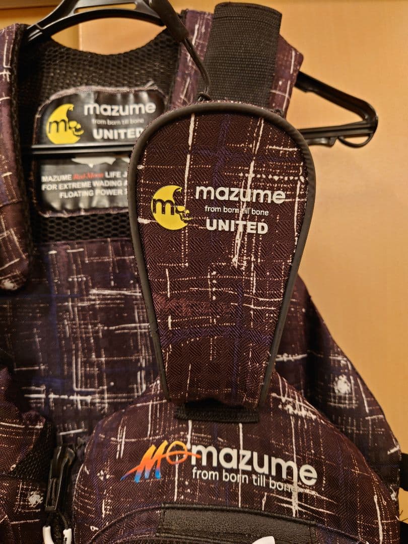 mazume マズメレッドムーンV フローティングベスト