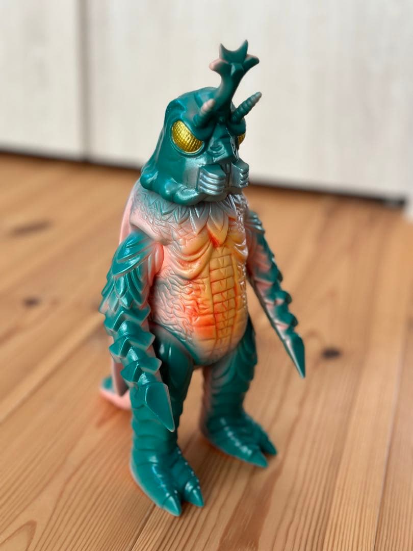 M1号　メガロ　ピンク成型