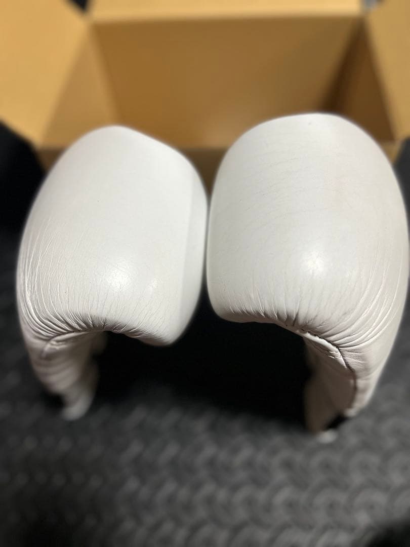 早い者勝ちWinning ボクシンググローブ 12oz ホワイト MS-400B