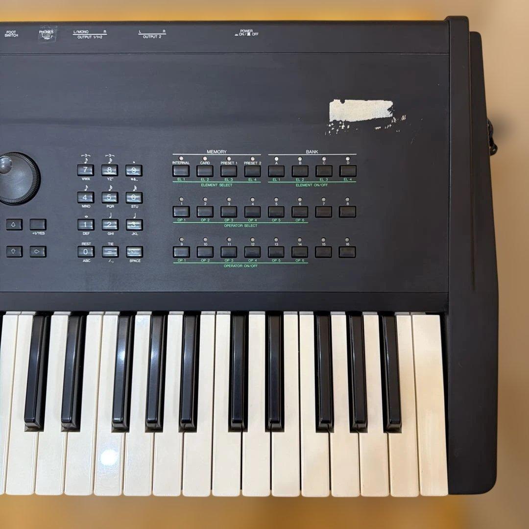 YAMAHA SY77 シンセサイザー