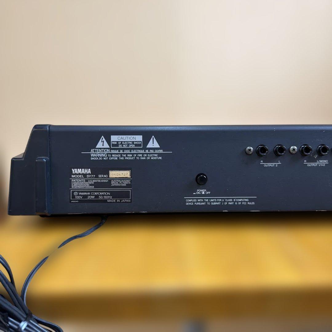 YAMAHA SY77 シンセサイザー