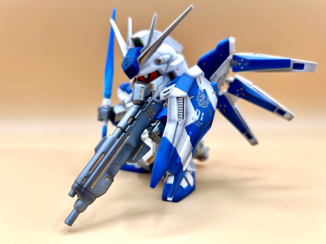 SD　Ｈｉ-ν　ガンダム　BB戦士　384 ハイニュー　Ｈｉν　塗装完成品