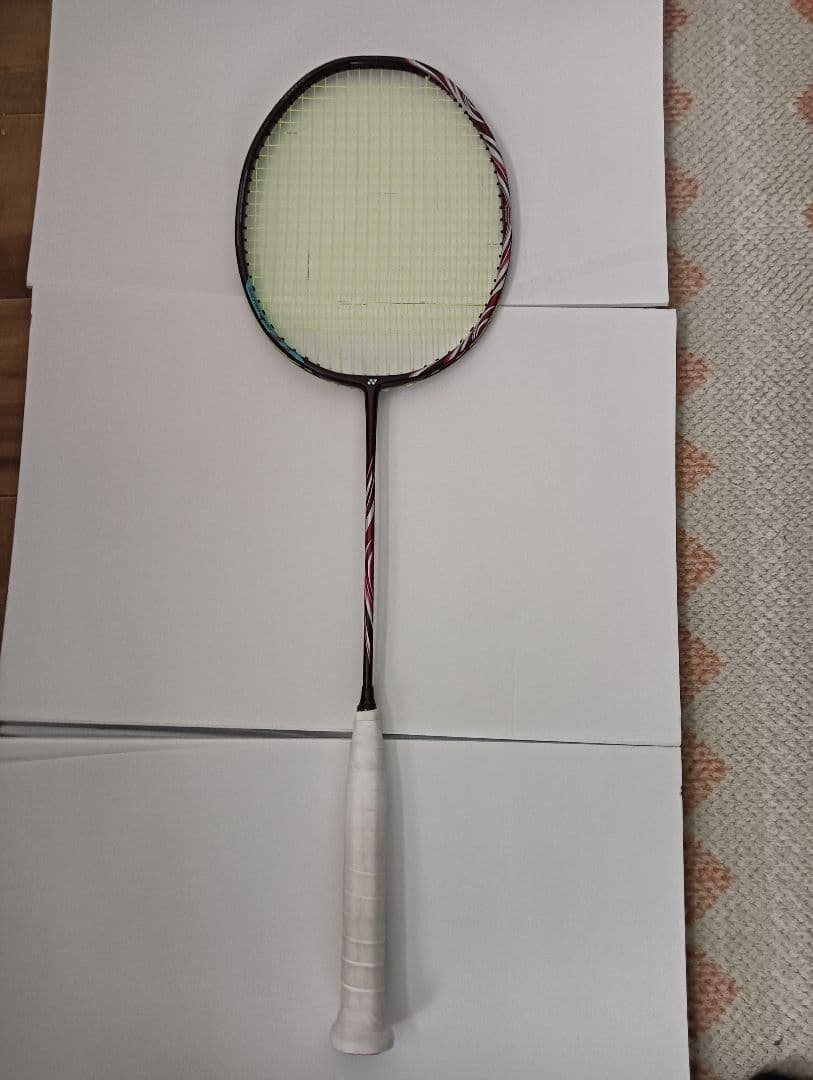 ラケット YONEX ASTROX100zz 4ug6