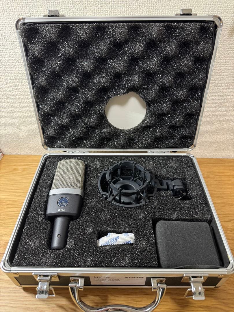 コンデンサーマイク AKG C214