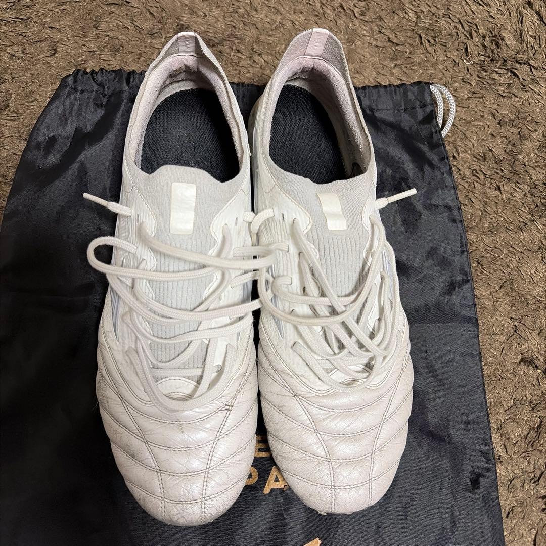 ミズノ モレリアNEO3 シャイニングカラー