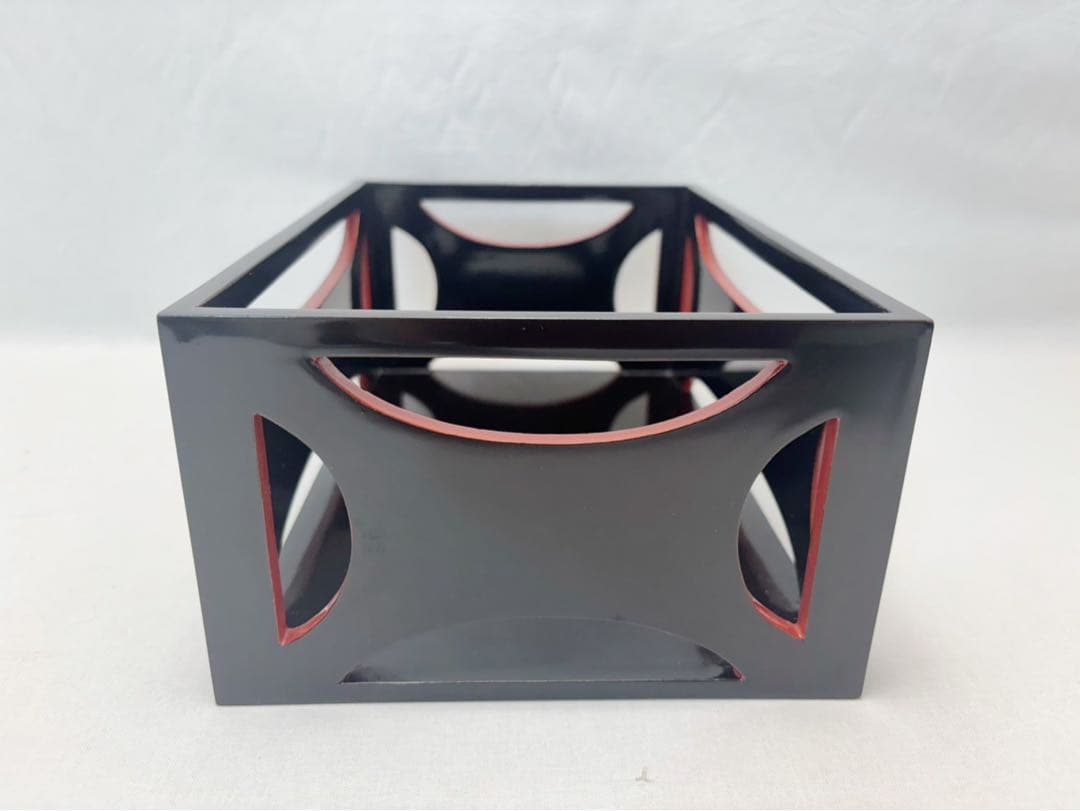 ほぼ未使用 茶道具 木製黒塗り 糸巻透 煙草盆 茶懐石 喫煙具 木工芸 莨盆紙箱