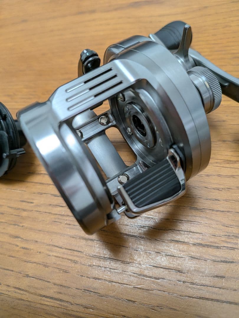 20 カルカッタコンクエスト DC 200HG RIGHT 04039