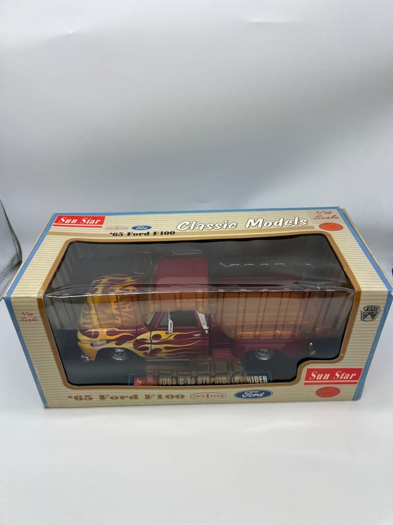 No248 ミニカー1/18箱あり Chevrolet LOWRIDER