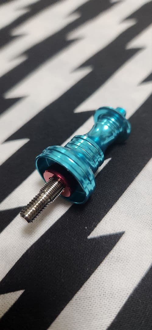 リブレ　LIVRE　限定　スピニング　スカート　ライトブルー　シマノS2