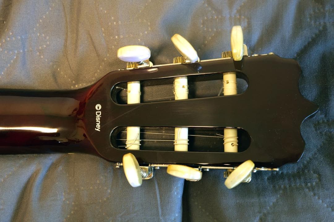 美品　Disney ミッキー　ミニ　クラシックギター DCG-1M