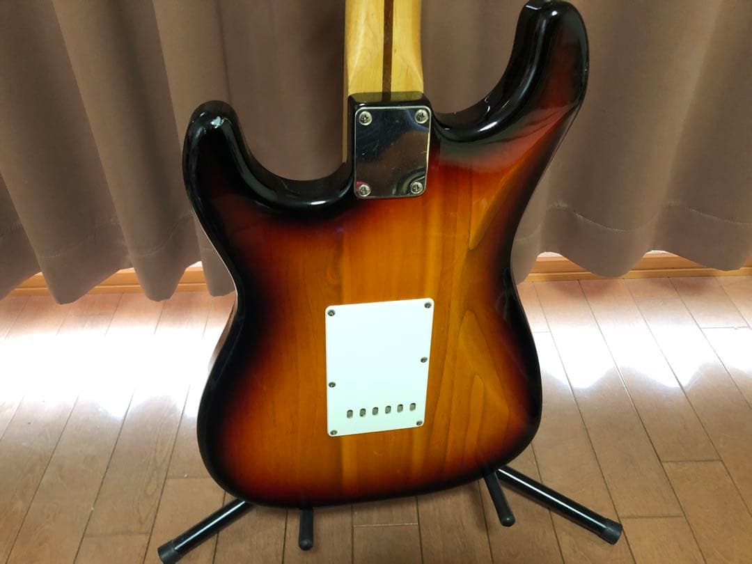 YAMAHA ST500M エレキギター サンバースト　ストラトキャスター