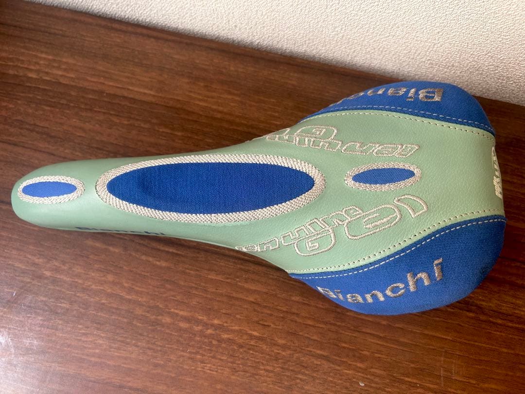 【ビアンキBianchi】90年代プロ用ヴィンテージサドル