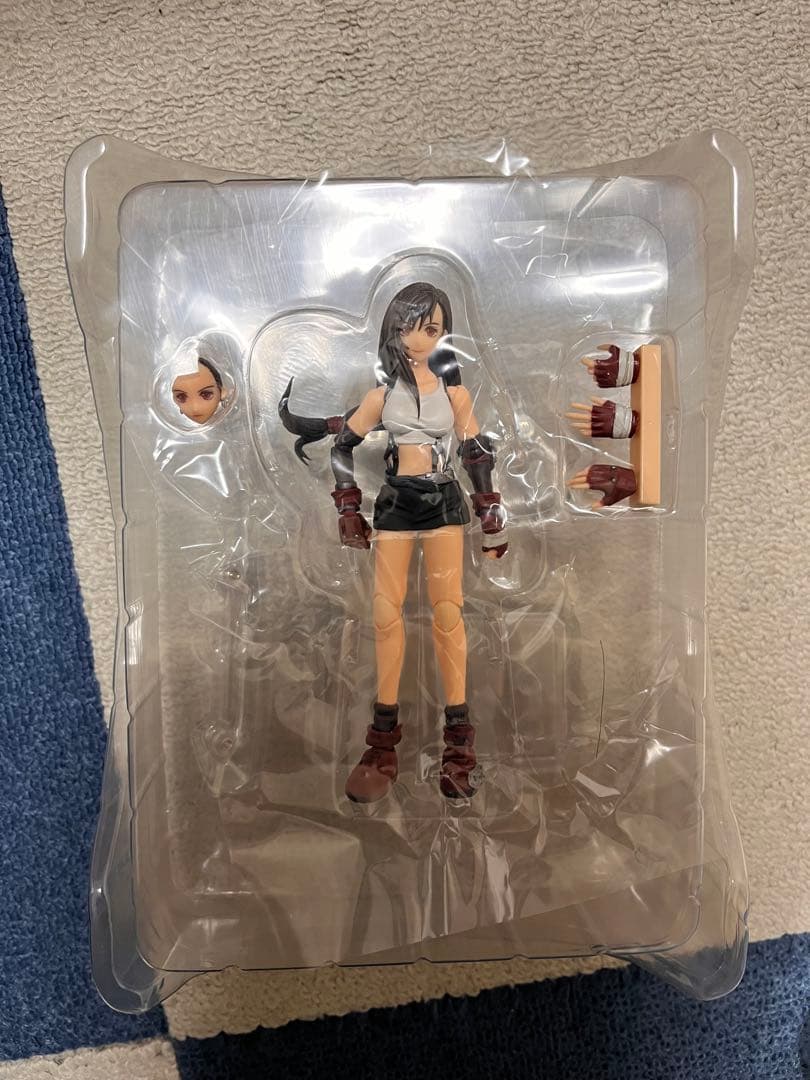 ブリングアーツ　フィギュア　ファイナルファンタジー7 ティファ