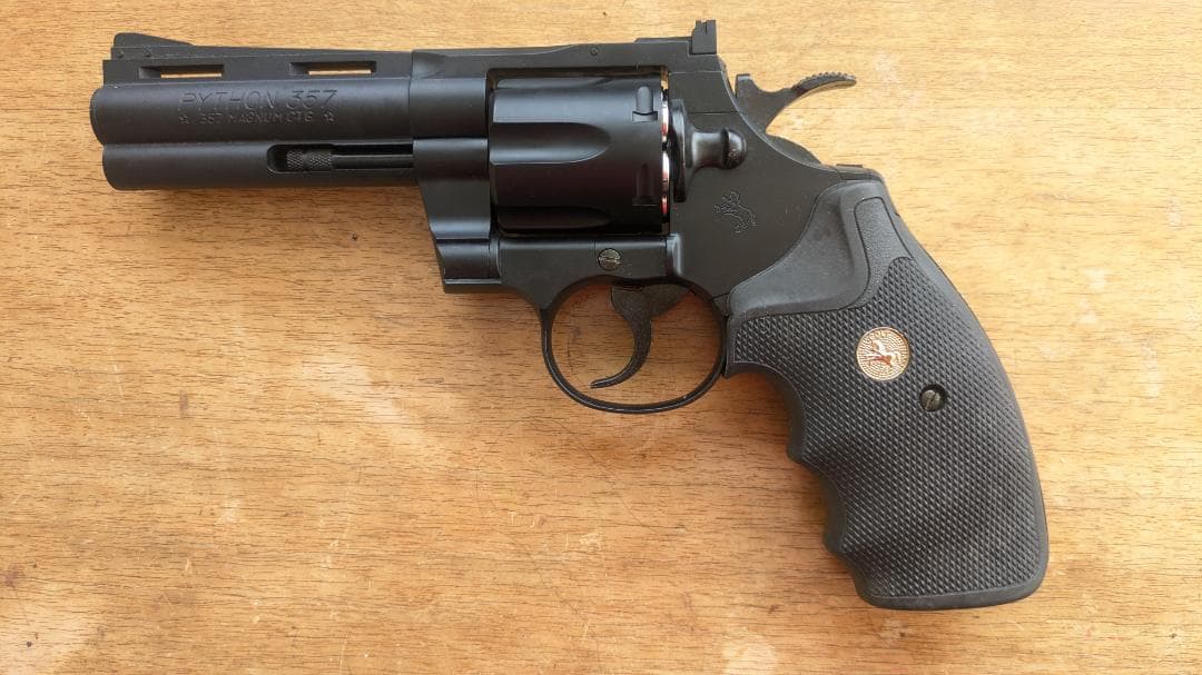 東京マルイ　コルトパイソン　357マグナム　4インチ 動作OK