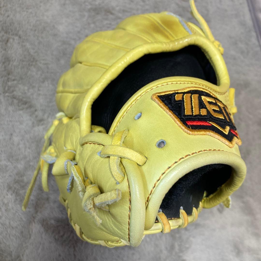 軟式野球用グローブ　ゼットプロステイタス　遊撃　2塁手用　右投げ用