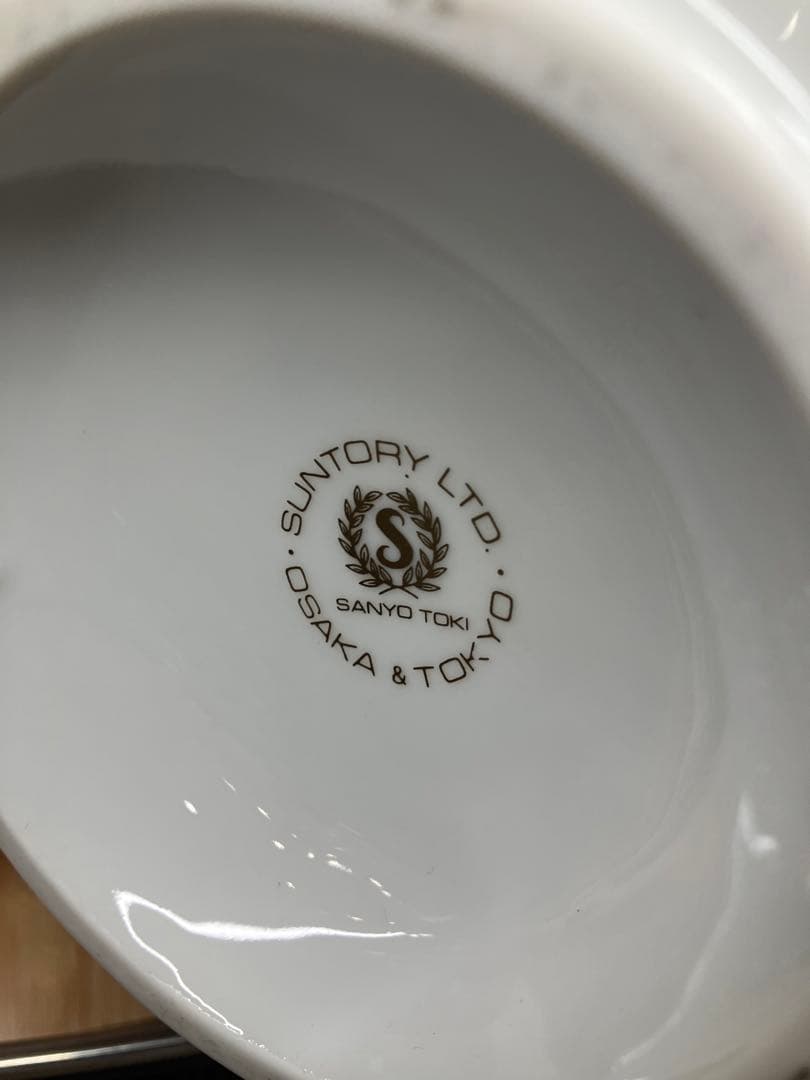 希少品　さくら銀行サントリー　ローヤル　ウイスキー720ml陶器　未開栓　箱付き