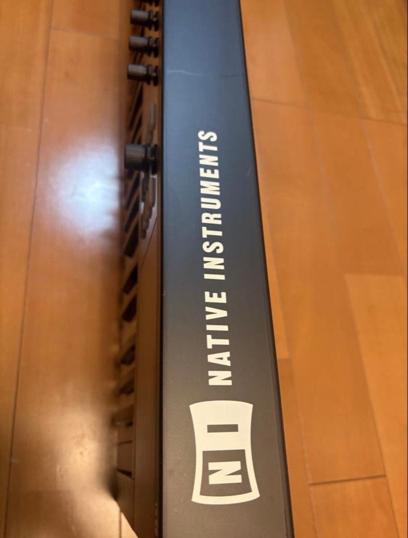 KOMPLETE KONTROL S49動作確認済み　ライセンス移行可