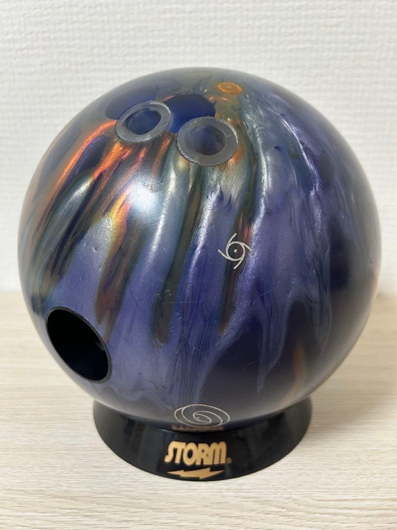 ボウリング　イクイノックス(15ポンド)