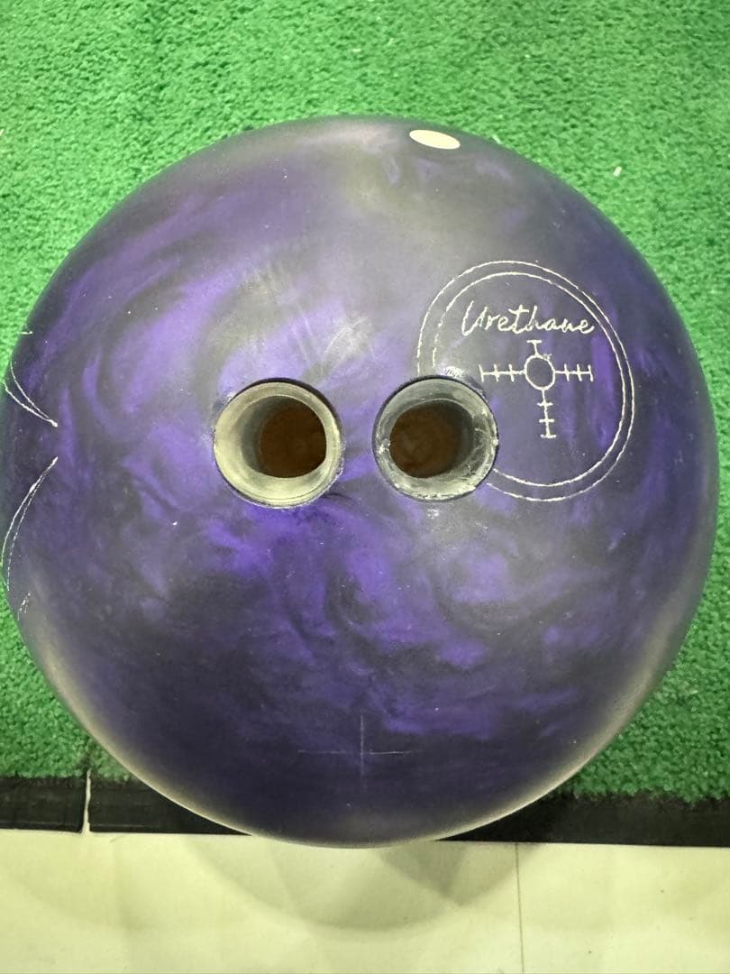 Hammer Black Widow ボウリングボール