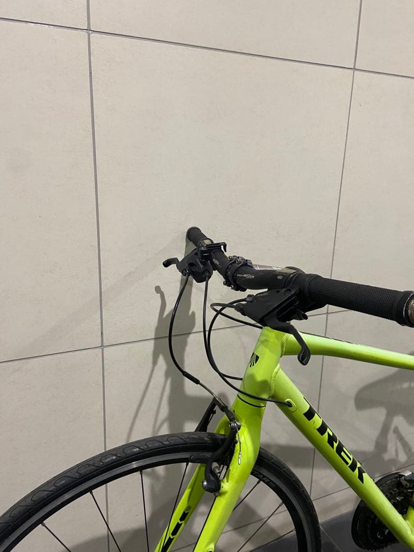 TREK FX7.4 クロスバイク　トレック fx7.3 自転車　fx23415