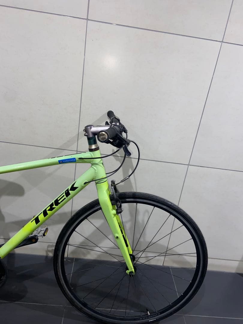 TREK FX7.4 クロスバイク　トレック fx7.3 自転車　fx23415