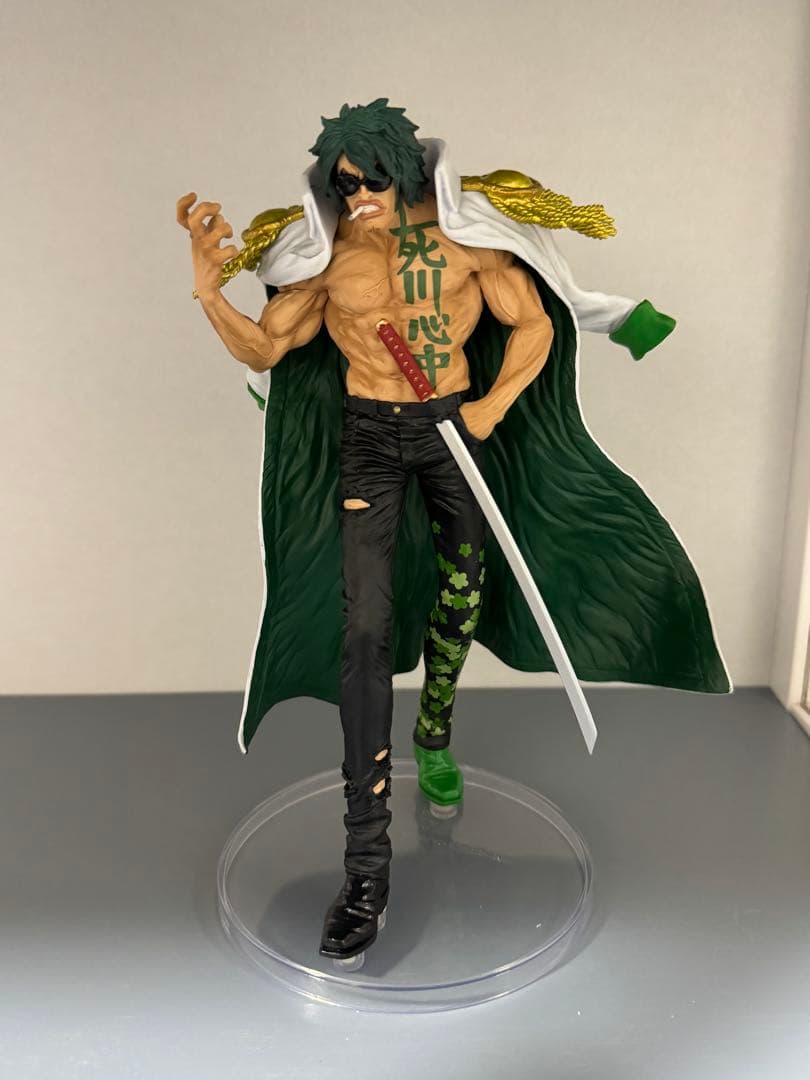 ワンピース一番くじ 絶対的正義 フィギュア4体セット➕Ｅ賞付き