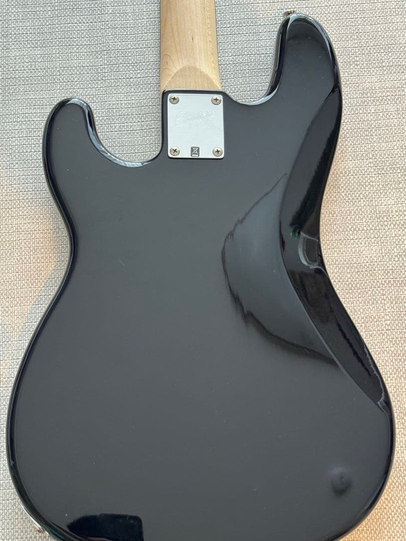 ベース Squirt by fender Black BASS