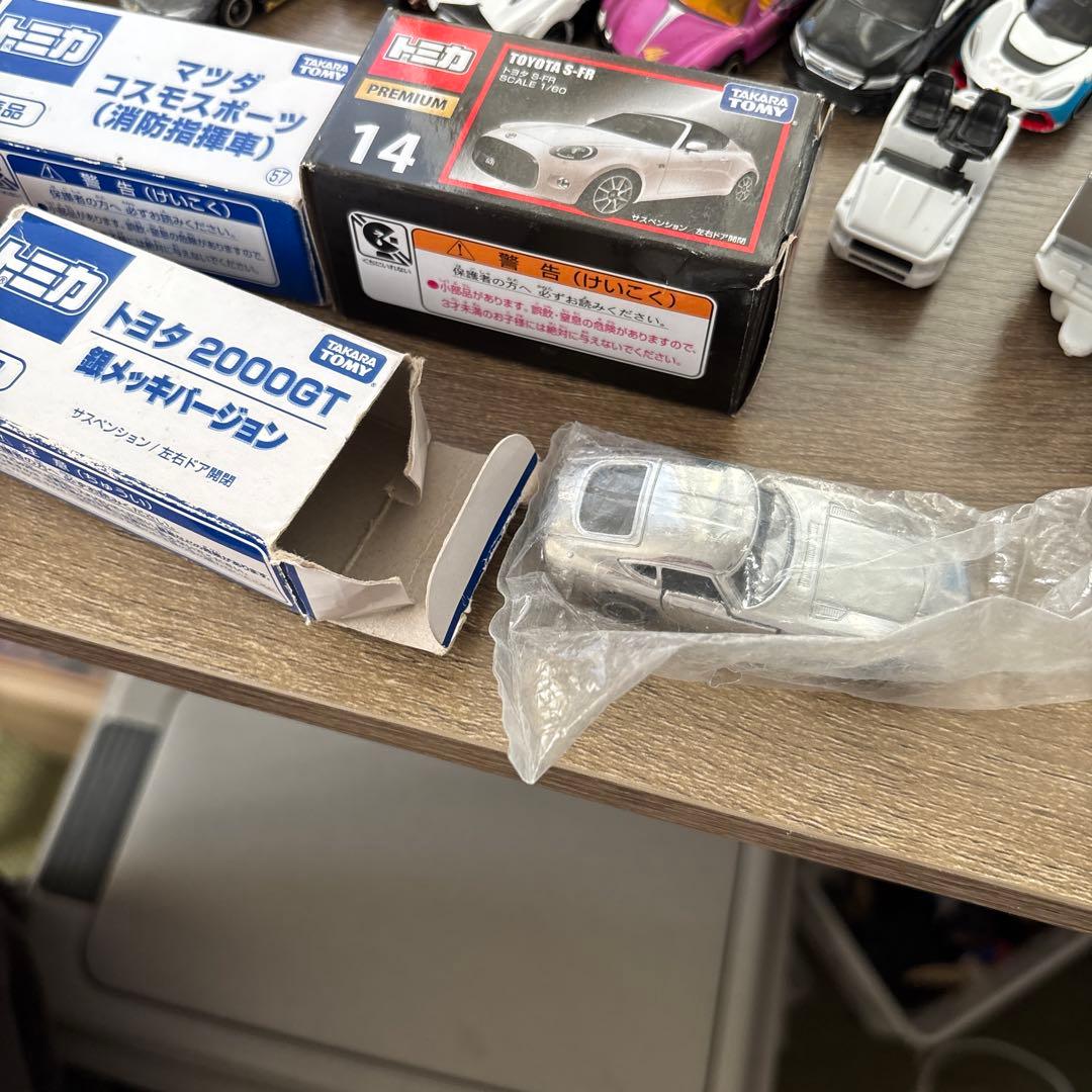 トミカなどミニカーまとめ