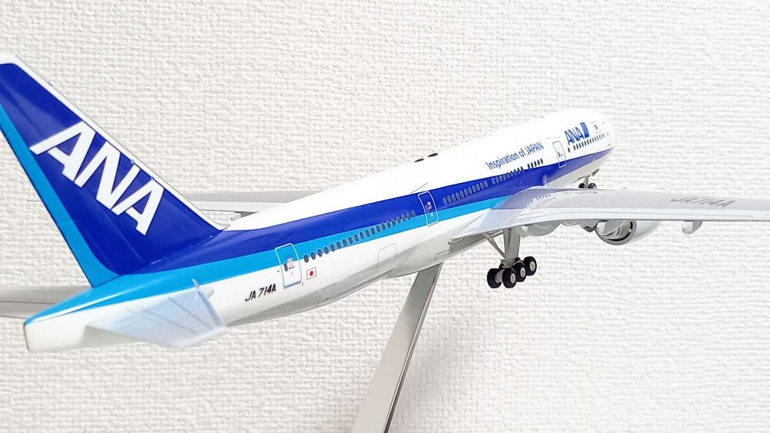 全日空商事 1/200 NH20077 ANA B777-200 JA714A
