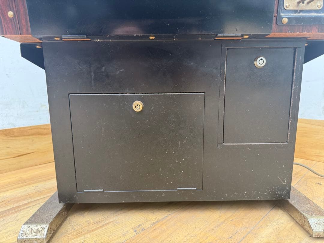 TG328☆直接引き取り歓迎☆麻雀☆ゲーム筐体☆ロイヤル麻雀☆鍵付き