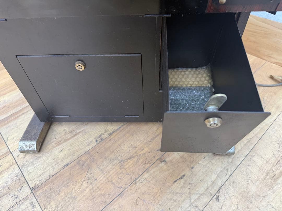 TG328☆直接引き取り歓迎☆麻雀☆ゲーム筐体☆ロイヤル麻雀☆鍵付き