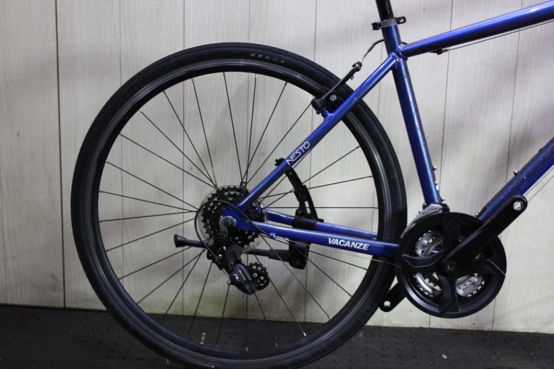 NESTO VACANZE 700C アルミ シマノ21速 480mm クロス