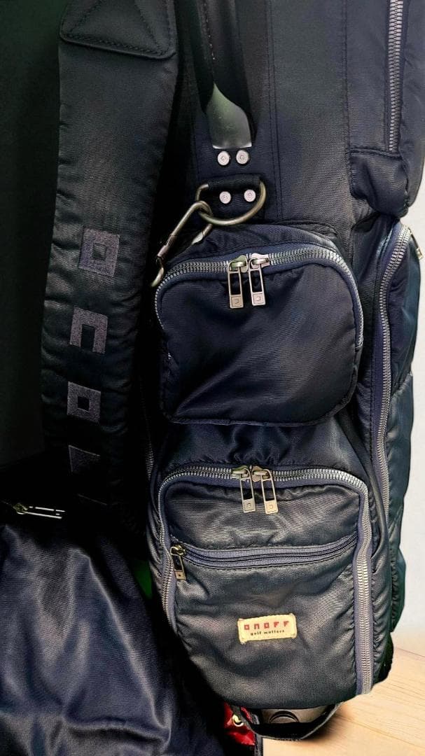 送料無料/超美品　onoff キャディバッグ ネイビー/レッド