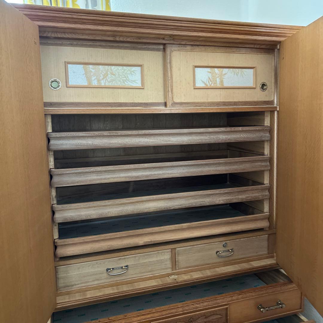 着物箪笥　婚礼箪笥　和たんす　彫刻