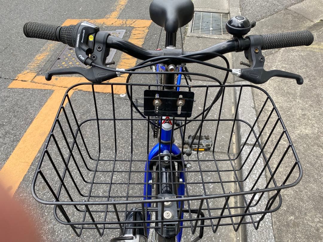 子供用自転車 クロスバイク 24インチ　オートライト　鍵付き 【直接受渡し限定】